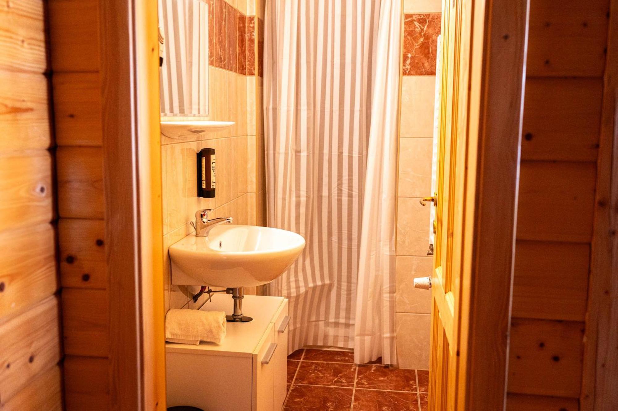 Edelweiss Lodge Lachtal I Self Check-In Room photo