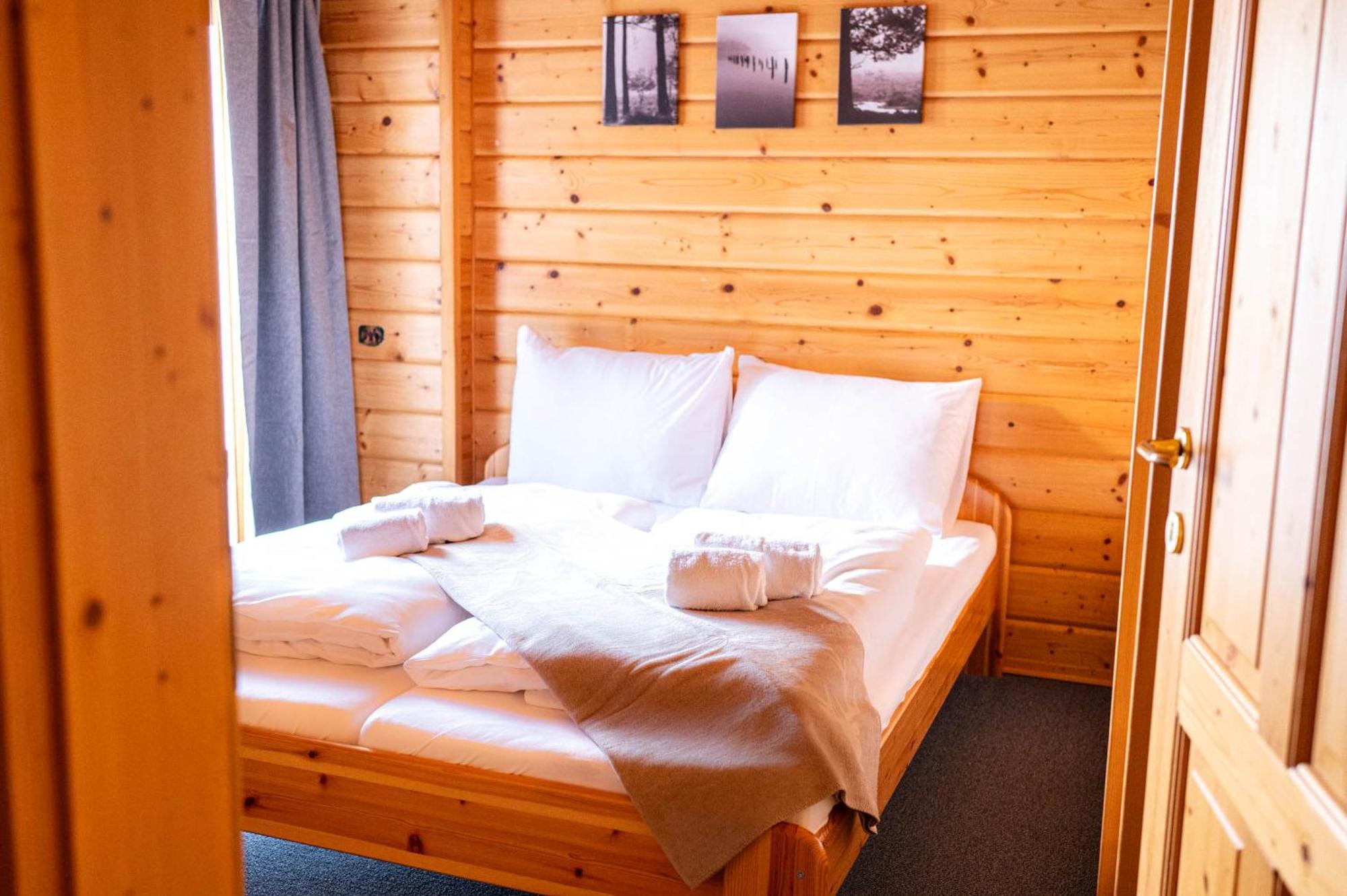 Edelweiss Lodge Lachtal I Ski & Mountain Vibes Room photo