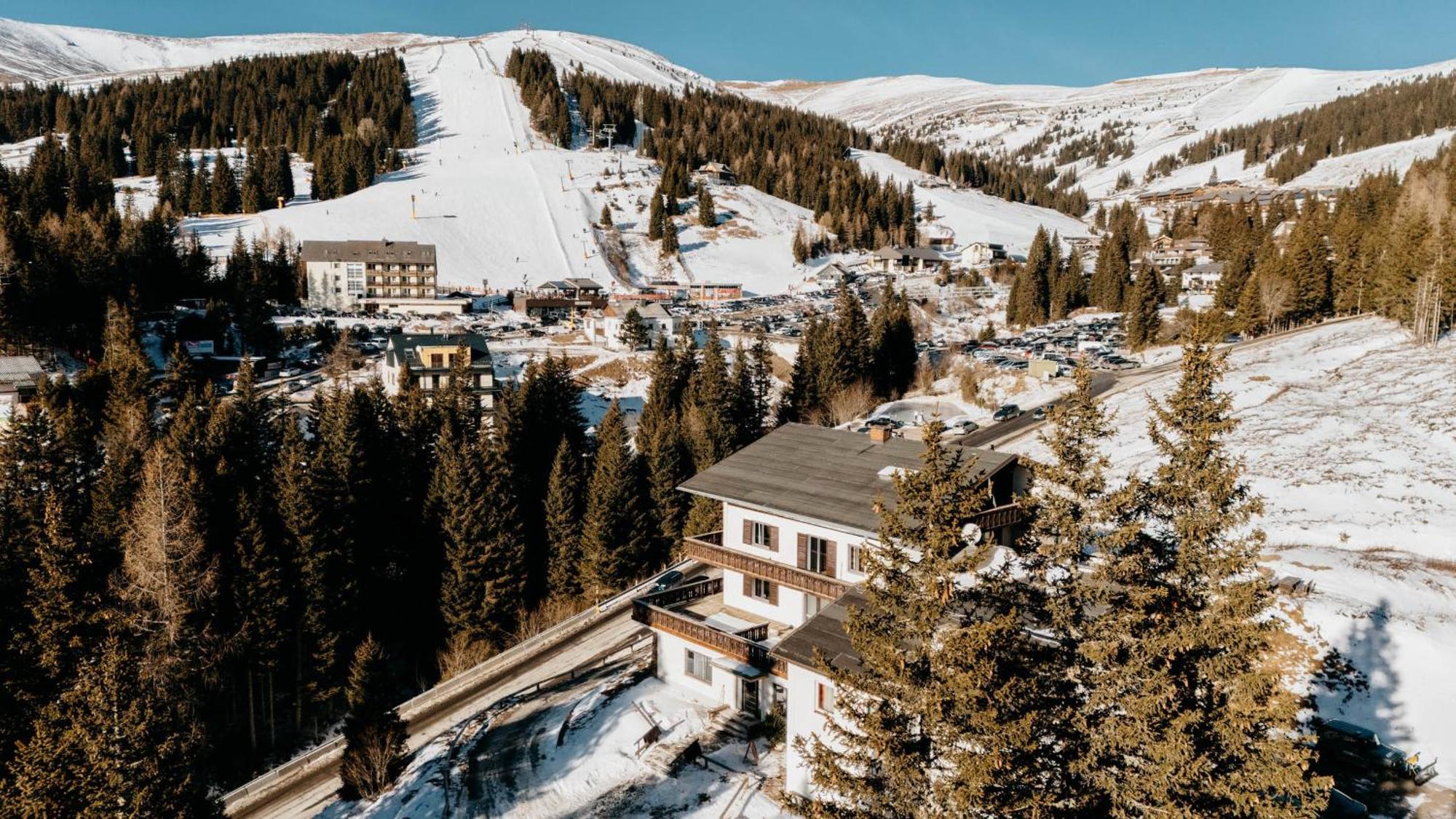 Edelweiss Lodge Lachtal I Ski & Mountain Vibes Exterior photo